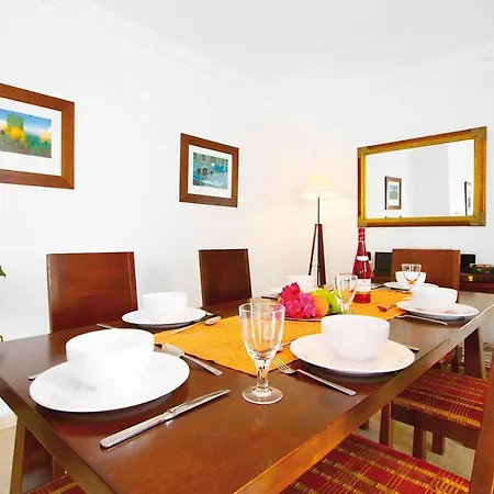 فيلة Puerto Del Carmen Sleeps 6 Wifi *